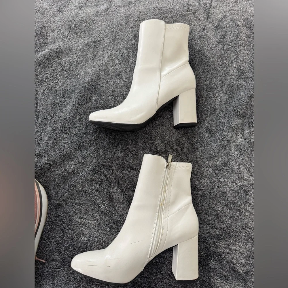 White Ankle Boots size 8 - Picture 4 of 5